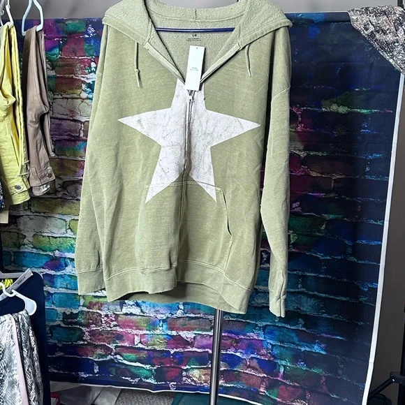 URBAN OUTFITTERS KHAKI DISTRESSED HOODIE. SIZE LARGE NWT - Picture 4 of 5